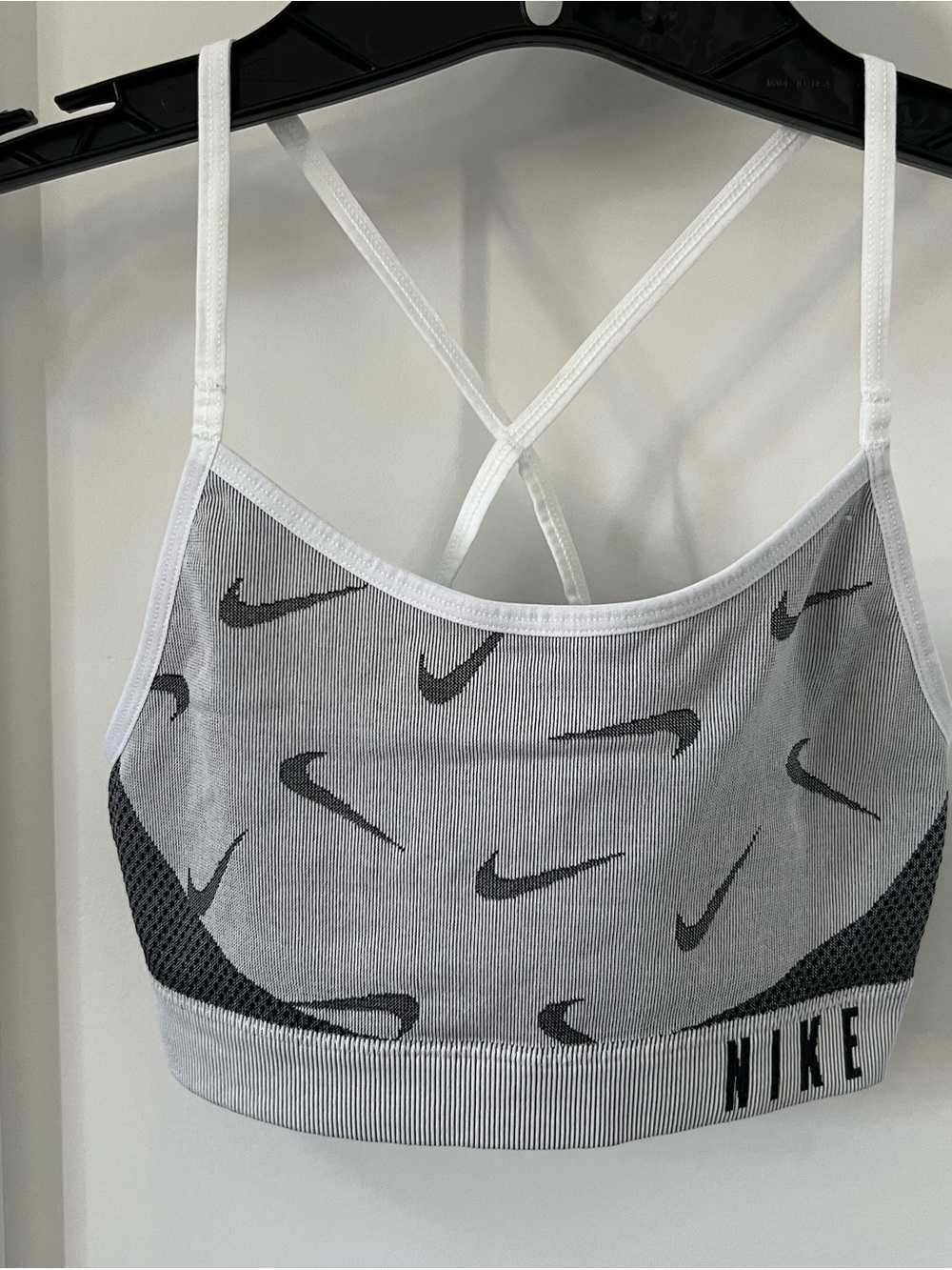 Nike White & Gray Swoosh Pattern Seamless Crop Tank